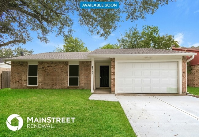 property at 4927 Court Rd
