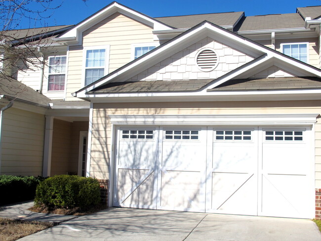 property at 1876 South Hampton Ln SE