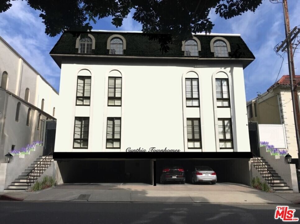 9019 Cynthia St in West Hollywood, CA - Building Photo