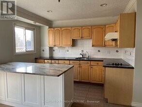 85 Penmarric Pl in Toronto, ON - Building Photo - Building Photo