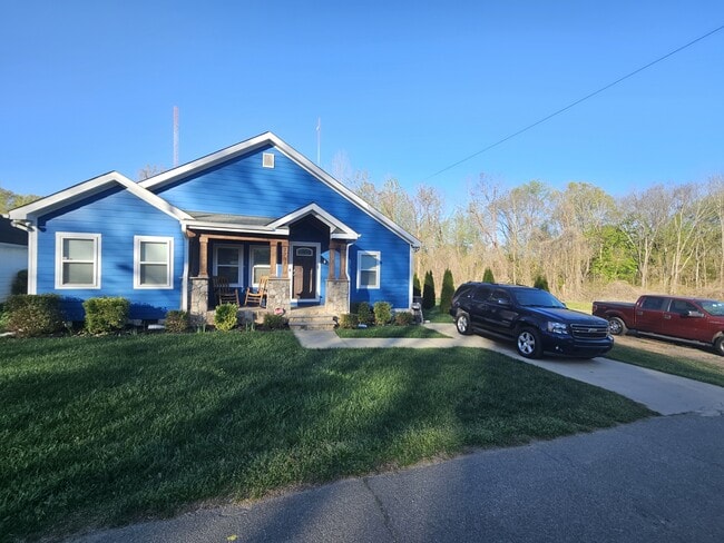 2737 Celia Ave in Charlotte, NC - Building Photo - Building Photo