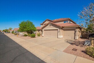 1310 E Beth Dr in Phoenix, AZ - Building Photo - Building Photo