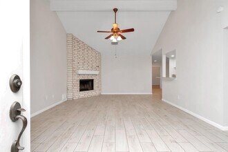 1102 Comstock Springs Dr in Katy, TX - Building Photo - Building Photo