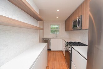 37-49 Arcadia Ave in Dedham, MA - Building Photo - Building Photo