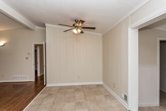 2432 Woodacres Rd NE in Atlanta, GA - Building Photo - Building Photo