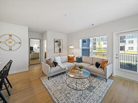 Emblem Mill Road in Mcdonough, GA - Building Photo