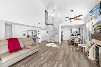 747 Via Otono in San Clemente, CA - Building Photo - Building Photo