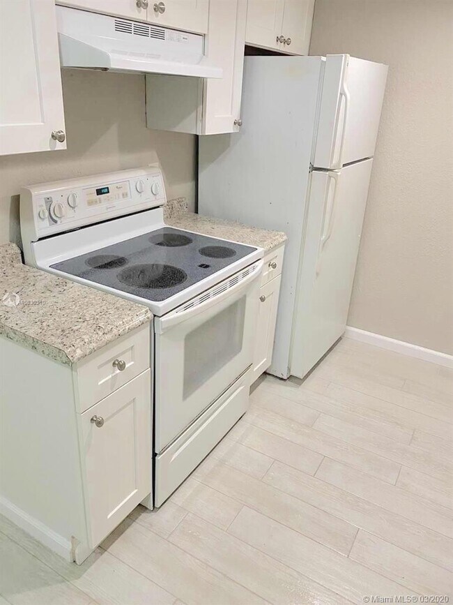 119 NW 1st Ave-Unit -2 in Delray Beach, FL - Building Photo - Building Photo