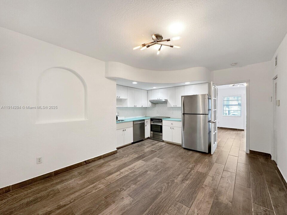 901 Euclid Ave in Miami Beach, FL - Building Photo