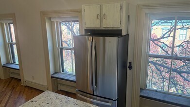 143 Sussex St, Unit Apt. #4 in Jersey City, NJ - Foto de edificio - Building Photo