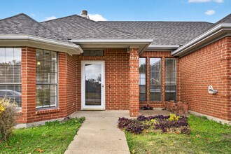 1617 Briargrove Dr in Mesquite, TX - Building Photo - Building Photo