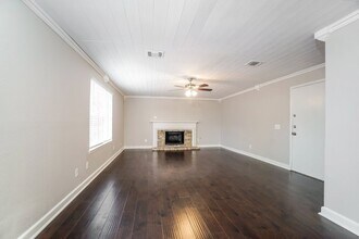 9934 Totem Trail in Houston, TX - Building Photo - Building Photo