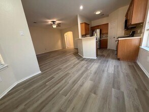 3810 Pevetoe St in Austin, TX - Building Photo - Building Photo