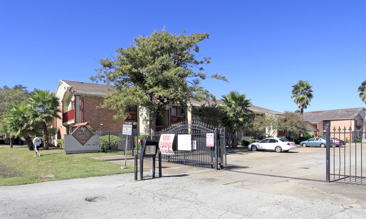 Inwood Garden Apartments in Houston, TX - Building Photo