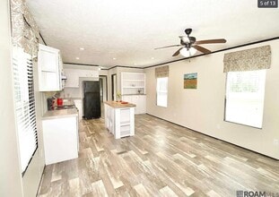 23786 Joe May Rd in Denham Springs, LA - Building Photo - Building Photo