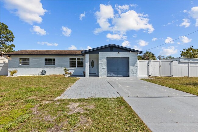 property at 6001 Tampa Shores Blvd