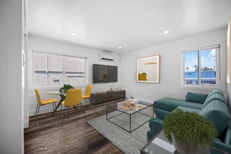 1101 N. Flower St. in Santa Ana, CA - Building Photo - Building Photo