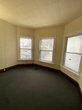 56 S Union St, Unit 1A in Burlington, VT - Building Photo - Building Photo