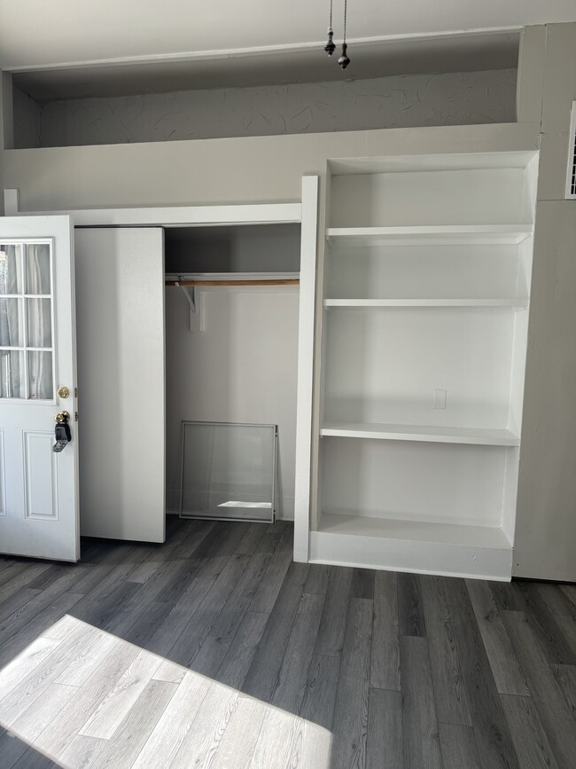 294 W Clinton St in Danville, IN - Building Photo - Building Photo