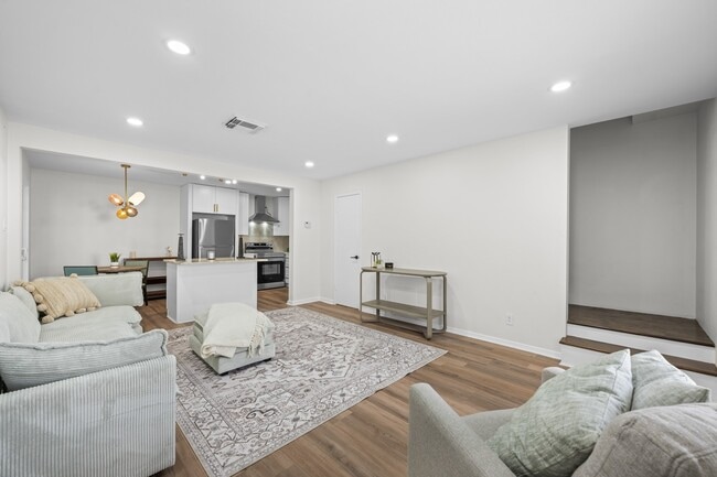 2012 Brun St in Houston, TX - Building Photo - Building Photo