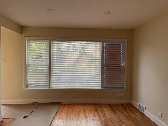 8905 S Greenwood Ave in Chicago, IL - Building Photo - Building Photo