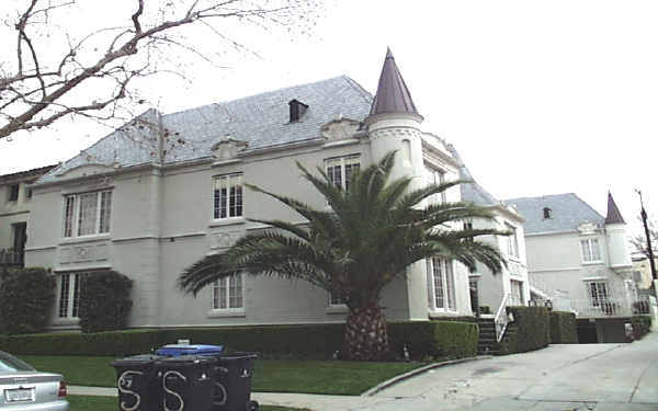 350 N Sycamore Ave in Los Angeles, CA - Foto de edificio