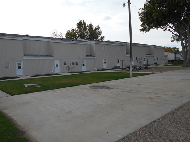 Prairie Homes Apartments in Chester, MT - Foto de edificio - Building Photo