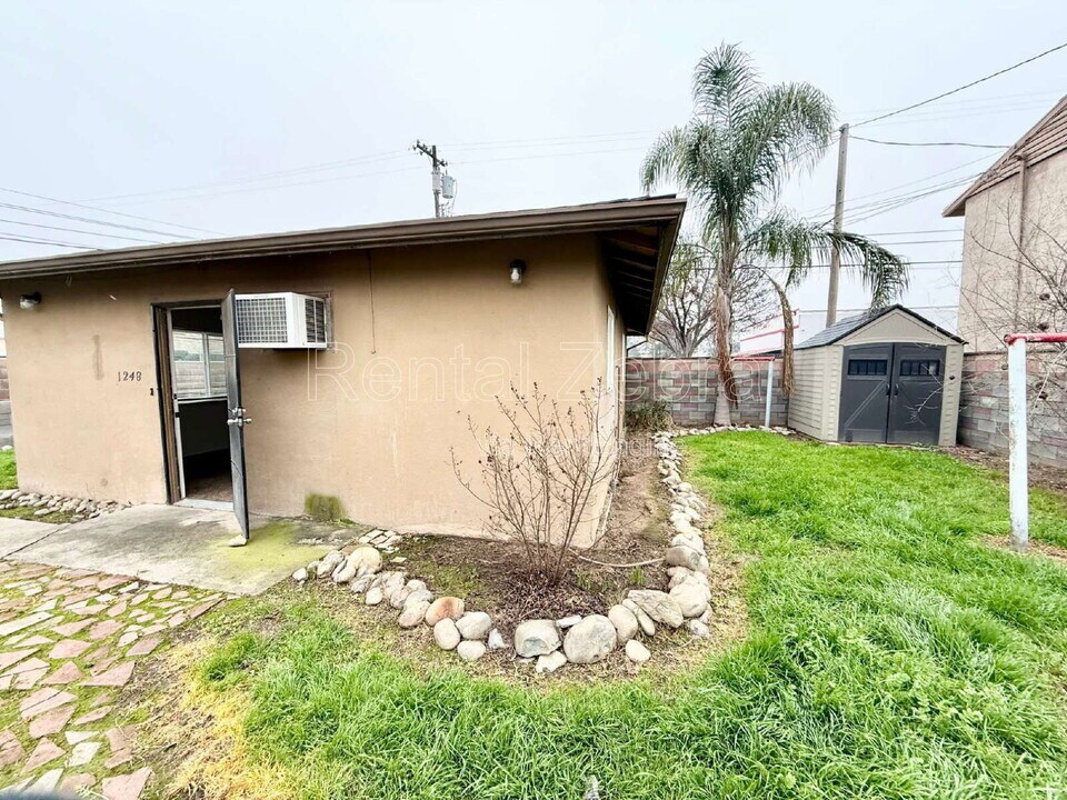 1248 W 19th St in Merced, CA - Building Photo