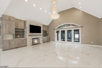 10 N Rd in Warren, NJ - Building Photo - Building Photo