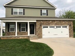 1016 Montvale Rd in Maryville, TN - Building Photo - Building Photo