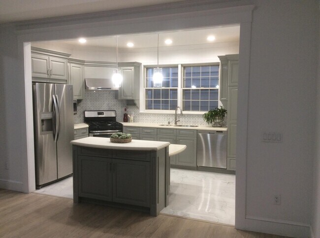 17 Lincoln Pkwy in Bayonne, NJ - Building Photo - Building Photo