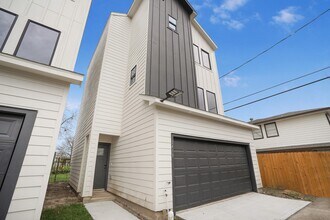 2419 Rosewood St in Houston, TX - Building Photo - Building Photo