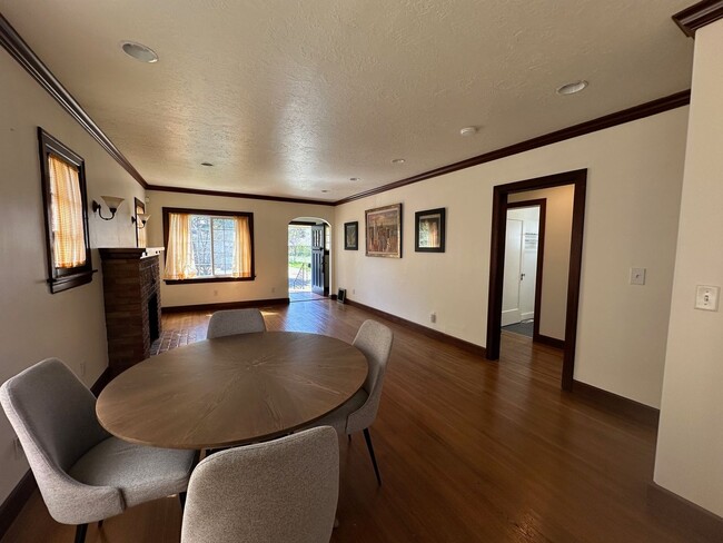 2910 W Gardner Ave in Spokane, WA - Building Photo - Building Photo
