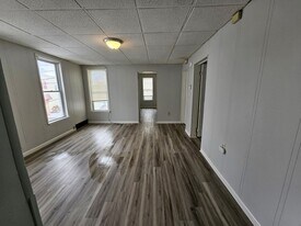 310 W 18th St in Erie, PA - Building Photo