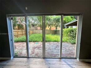 687 SW 10th St in Homestead, FL - Building Photo - Building Photo