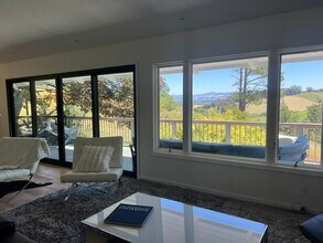 3600 Bloomfield Rd in Sebastopol, CA - Building Photo - Building Photo