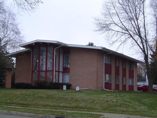 7513 N Teutonia Ave in Milwaukee, WI - Building Photo