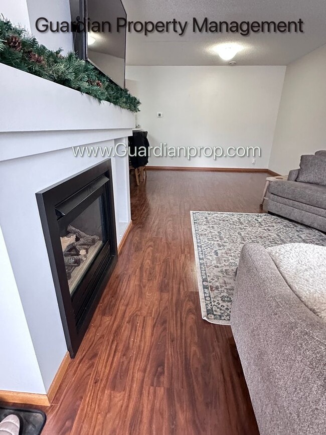 1818 Pintail Ave in Shakopee, MN - Building Photo - Building Photo