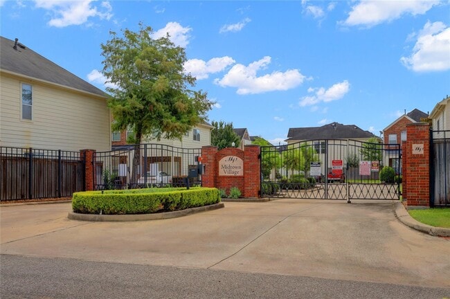 1737 Aden Mist Dr in Houston, TX - Building Photo - Building Photo