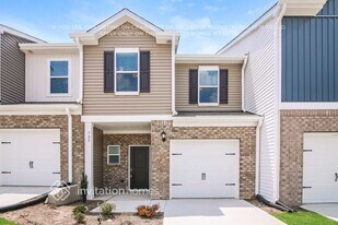 725 Hilton Pk Lp in Knightdale, NC - Building Photo