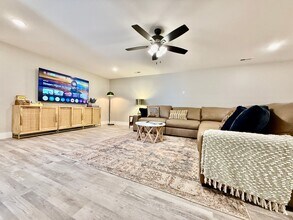 7853 2nd St in West Chester Township, OH - Building Photo - Building Photo