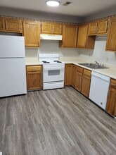 106 Kayla Dr in Berea, KY - Building Photo - Building Photo