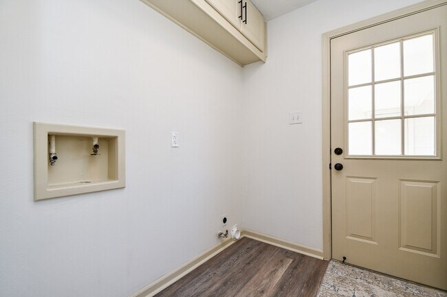 8231 Bo Jack Dr in Houston, TX - Building Photo - Building Photo