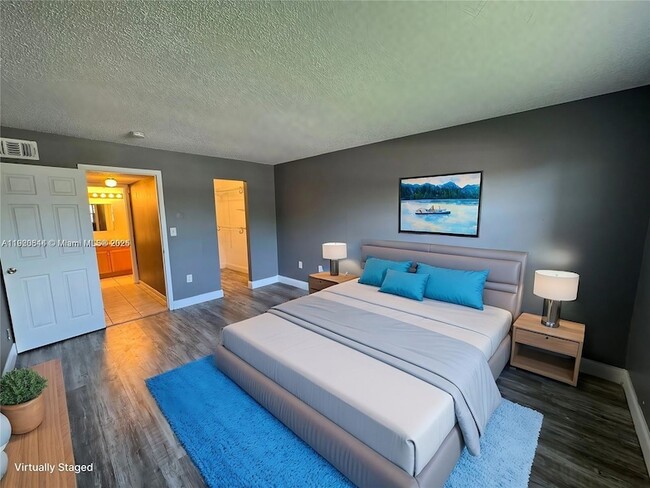 3710 NW 21st St, Unit 111 in Lauderdale Lakes, FL - Building Photo - Building Photo