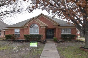 1301 Woodthorpe Dr in Mesquite, TX - Building Photo