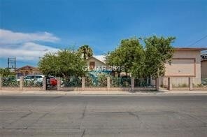 216-220 W Baltimore Ave in Las Vegas, NV - Building Photo - Building Photo