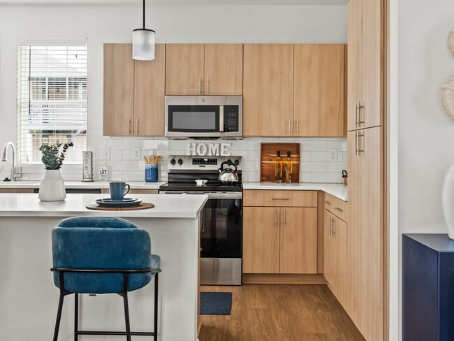 LEO at Wildwood in Oxford, FL - Building Photo - Building Photo