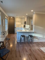 Short Term Furnished Luxury Studio Apartments