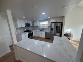2396 Del Monte St in Livermore, CA - Building Photo - Building Photo