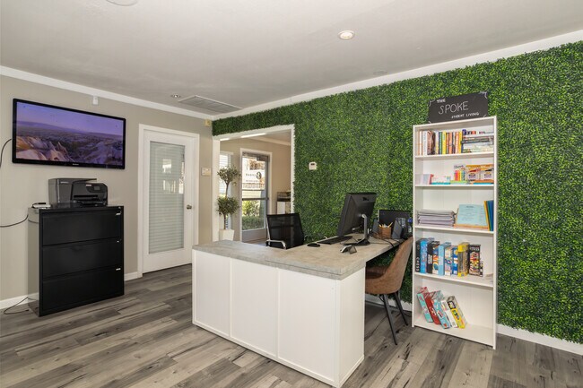 The Spoke in Davis, CA - Building Photo - Interior Photo